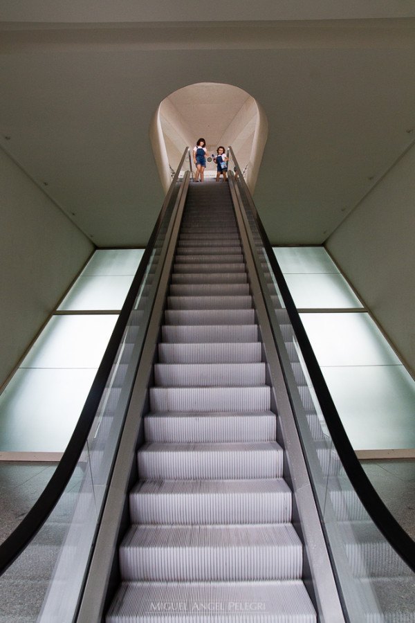 escaleras del museo de las Ciencias